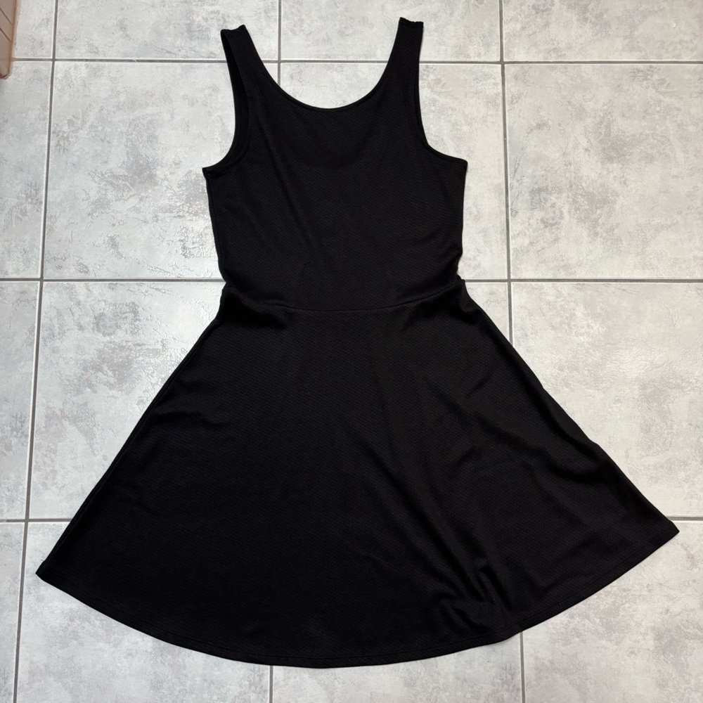 Divided H&M Black Women’s Skater Style Dress with Back Cutout Size 8